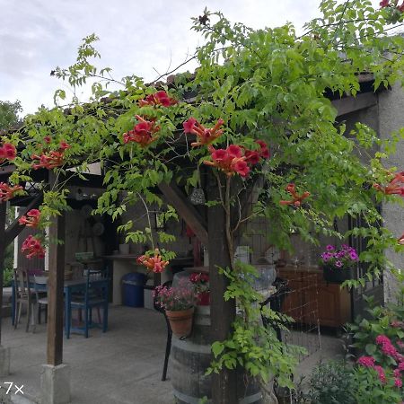 로밀리쉬르센 Le Coq En Pate B&B 외부 사진